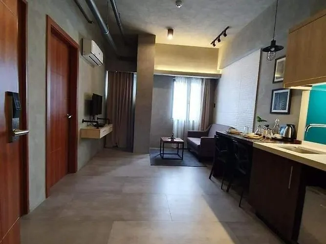 Centro Tower N Domingo Upper Story Cubao * Manila